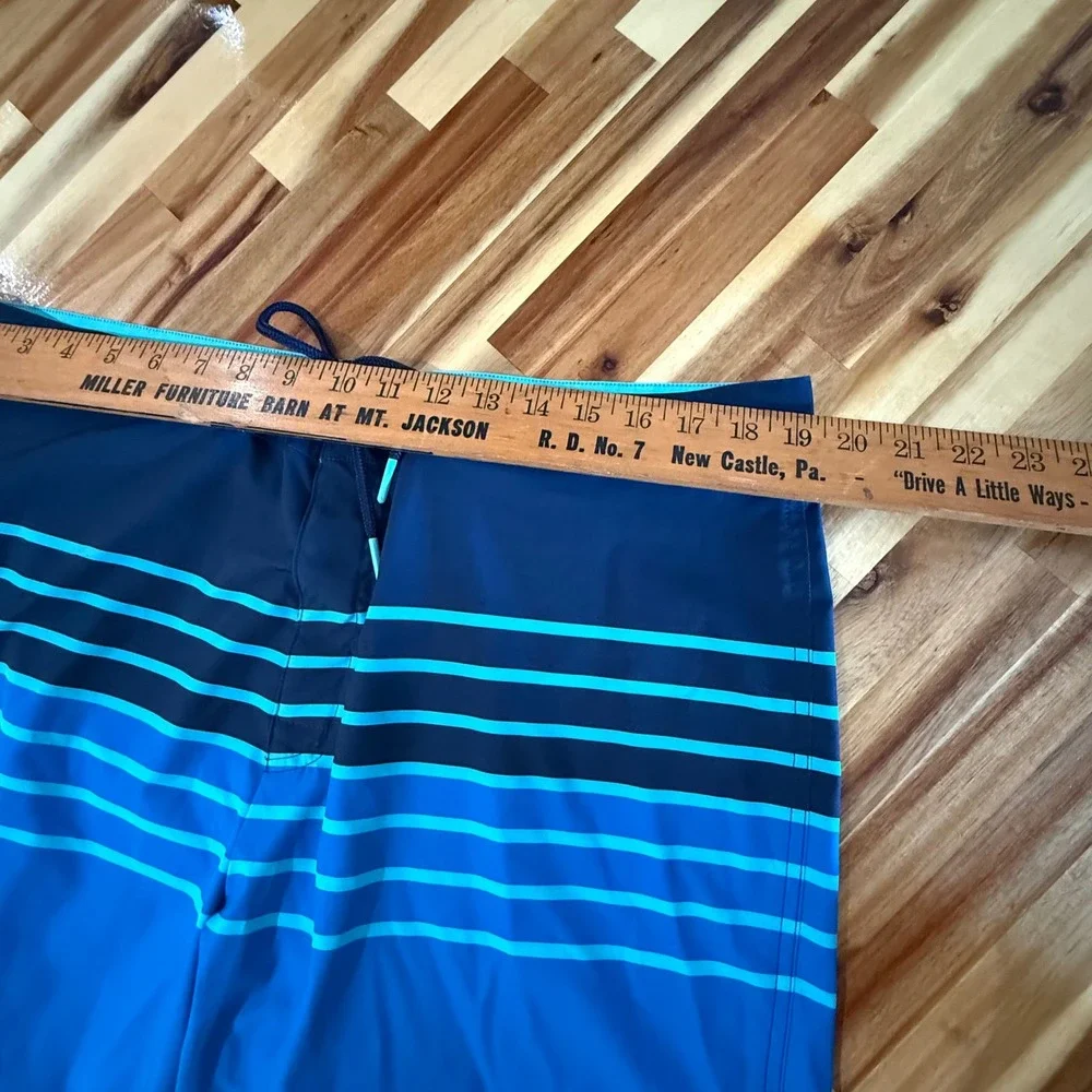 Vineyard Vines Board Shorts Men 38 Blue Excellent Striped Performance Stretch